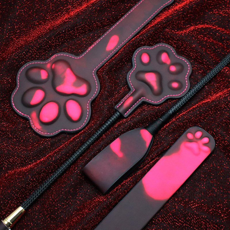 Lederen spankplank met kleurve - Cat Toys recensie en prijs